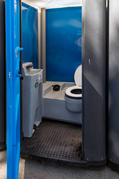 Best Best portable toilet rental  in South Les, AK