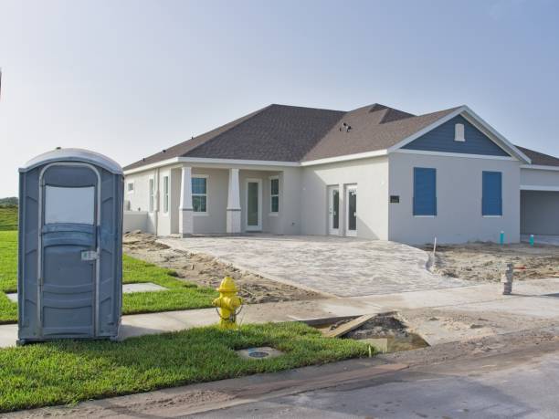 Portable Toilet Options We Offer in South Lakes, AK